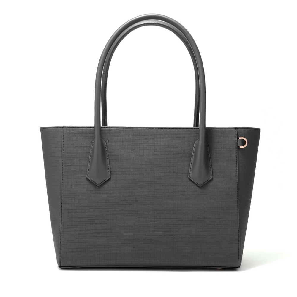 Like New Dagne Dover Legend Bag